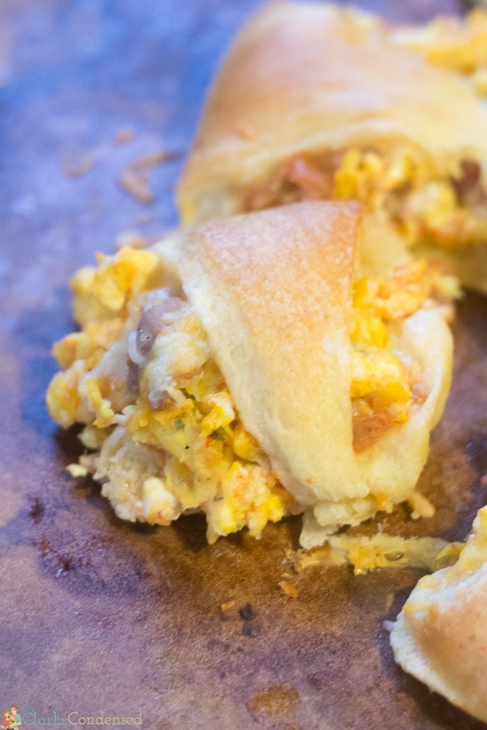 breakfast crescent roll sausage ring (9 of 10)
