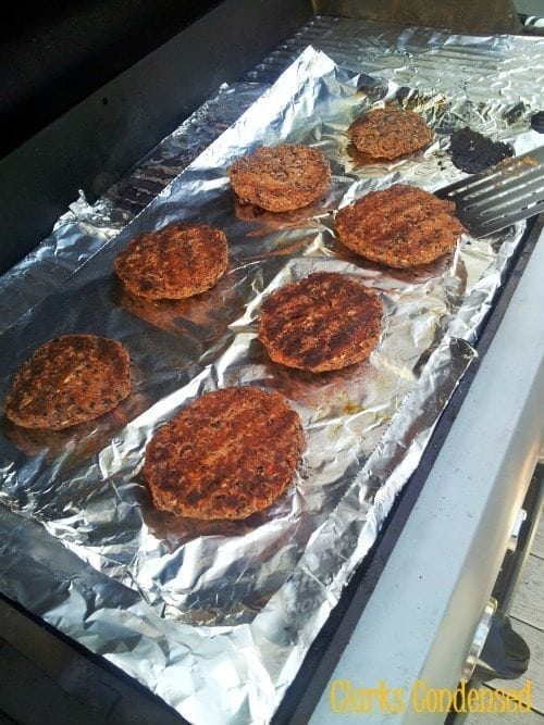 Easy Black Bean Burgers (that actually taste good!) how to make black bean burgers