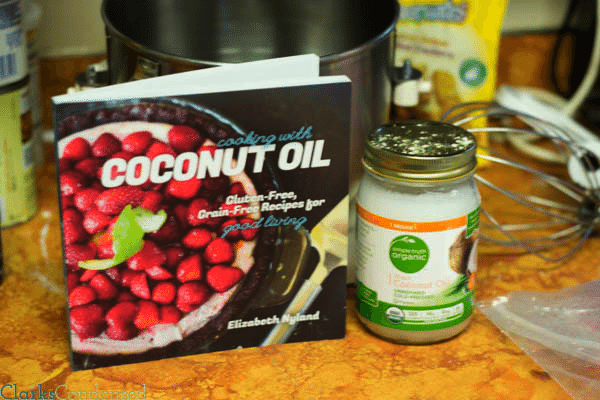 Cooking with Coconut Oil by Elizabeth Nylund 