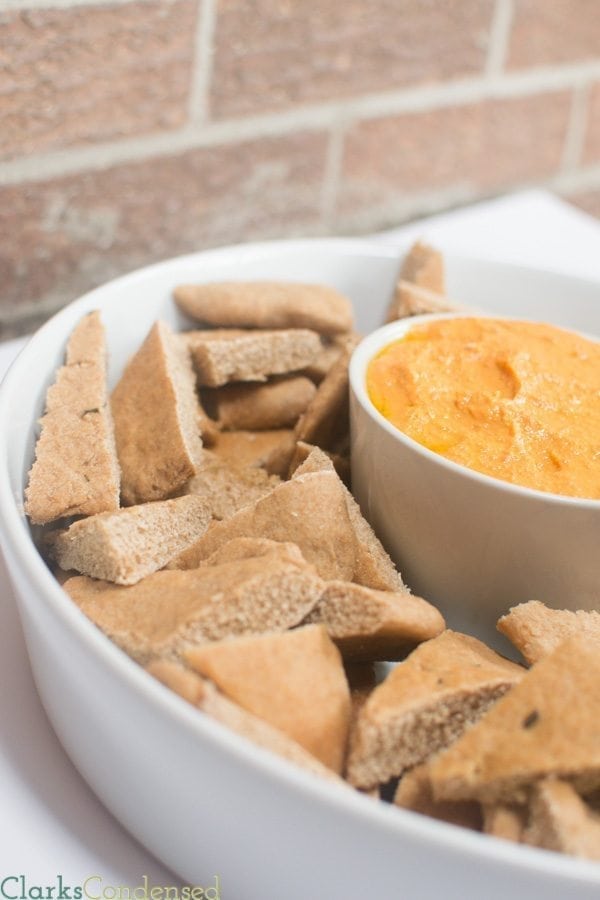 Whole Wheat Clean Pita Bread with Roasted Red Pepper Hummus