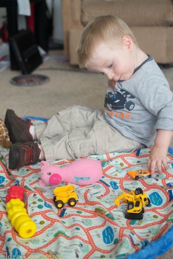 DIY Lego bag and play mat - no sewing machine needed