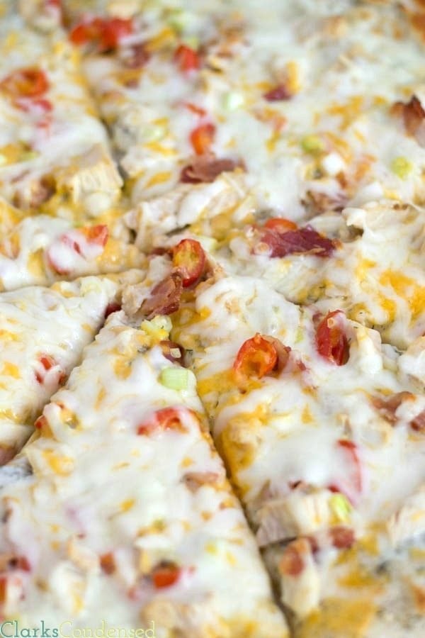 Copy Cat Papa Murphy's Garlic Chicken Pizza & Homemade Ranch dressing