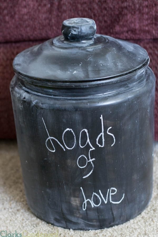 This DIY Chalkboard Glass container is perfect for gifts, storing laundry detergent or baking supplies, and is super easy to make!