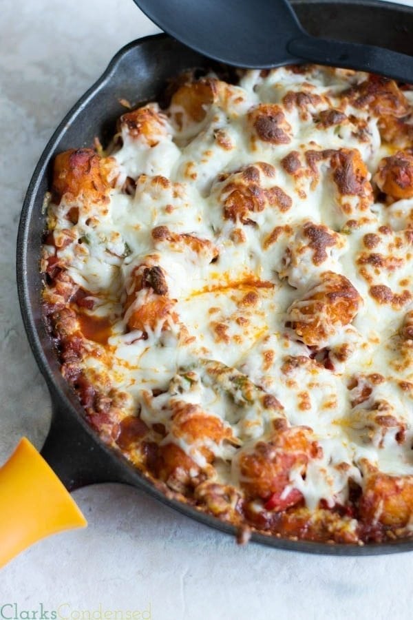 {{20 minutes, One dish!}} This is a tator tot casserole, all grown up! Tator tots, spaghetti sauce, sausage crumbles, veggies, and mozzarella cheese! Everyone is sure to love this dish. 