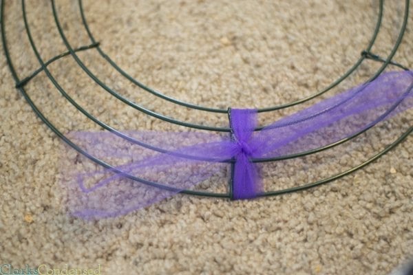 How to tie tulle on a wreath