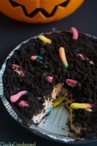 Dirt and Worms Pudding Pie