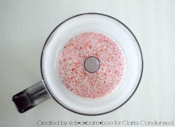 Peppermint Sugar Scrub Recipe | #diy #holiday #christmas #gift #handmade