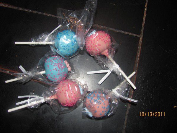 Gender Reveal Cake Pops