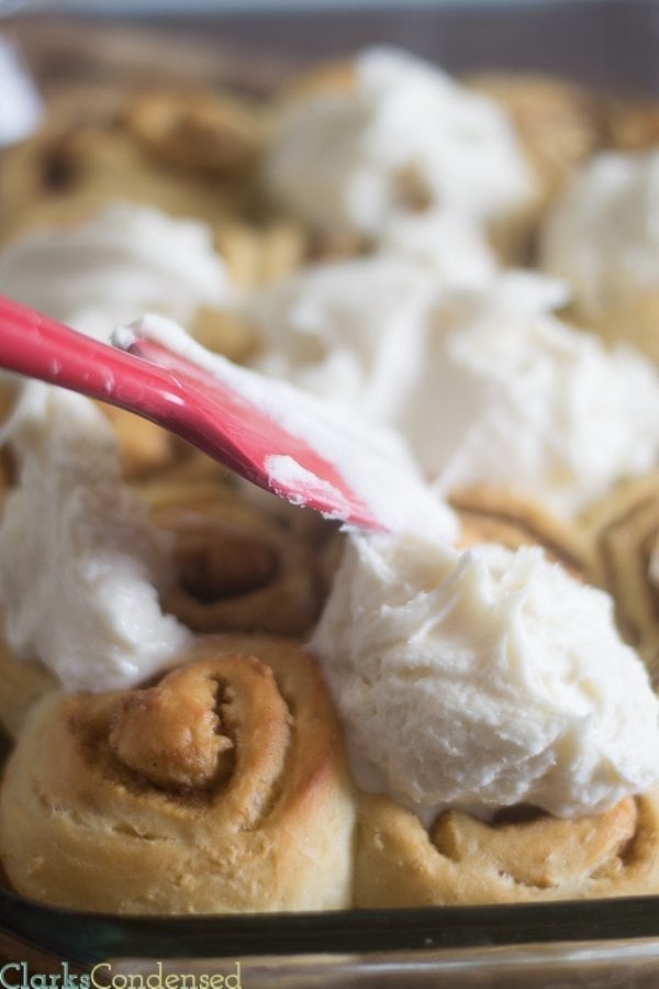 lion-house-cinnamon-rolls (13 of 14)