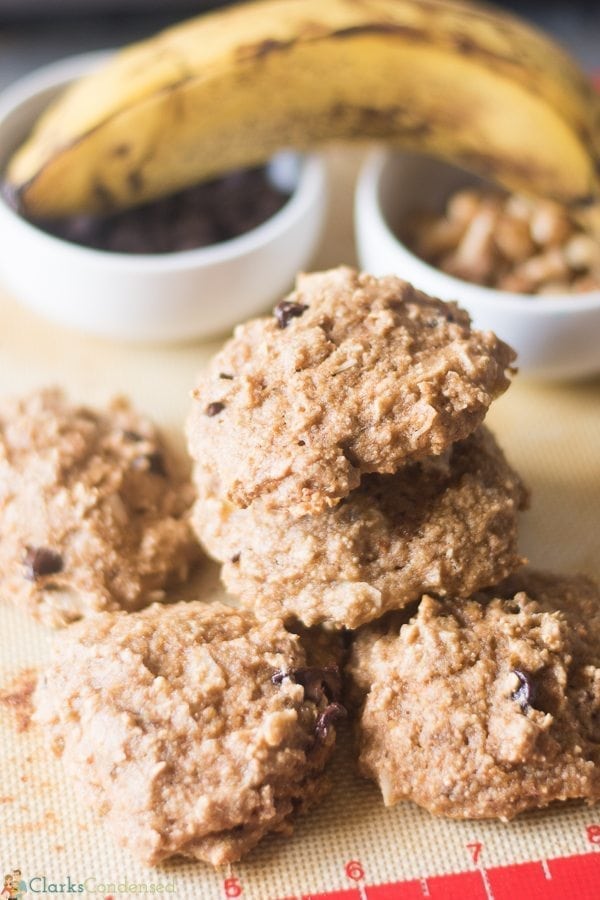 These loaded applesauce power cookies are filled with healthy ingredients and they taste amazing! This is the perfect healthy snack idea for kids and adults!