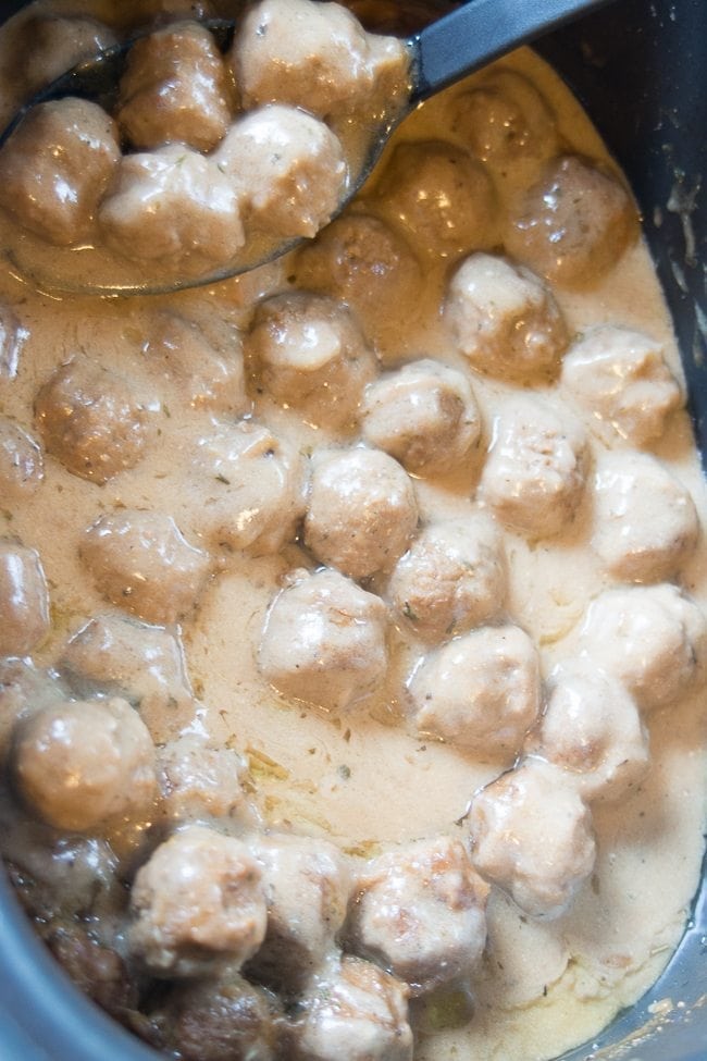 creamy-slow-cooker-meatballs (7 of 11)