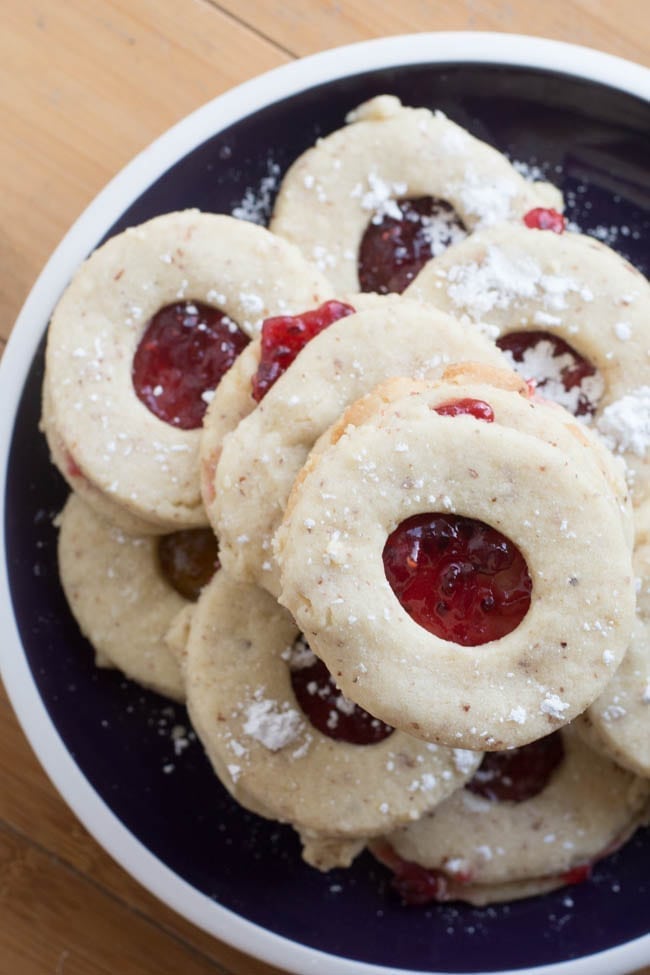 Easy Linzer Cookies Recipe