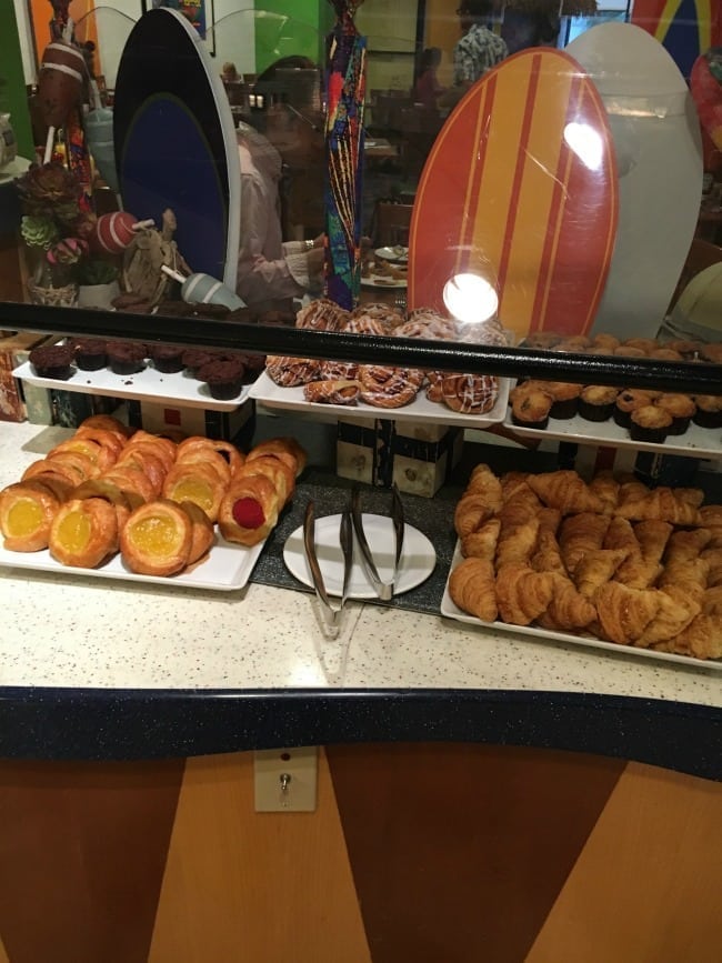 Donald Duck's Surfside Breakfast Buffet 