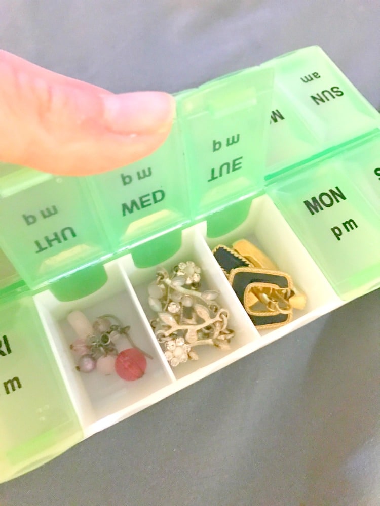 pill organizer for jewelry 