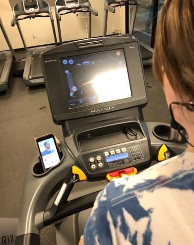 working out with aaptiv on treadmill