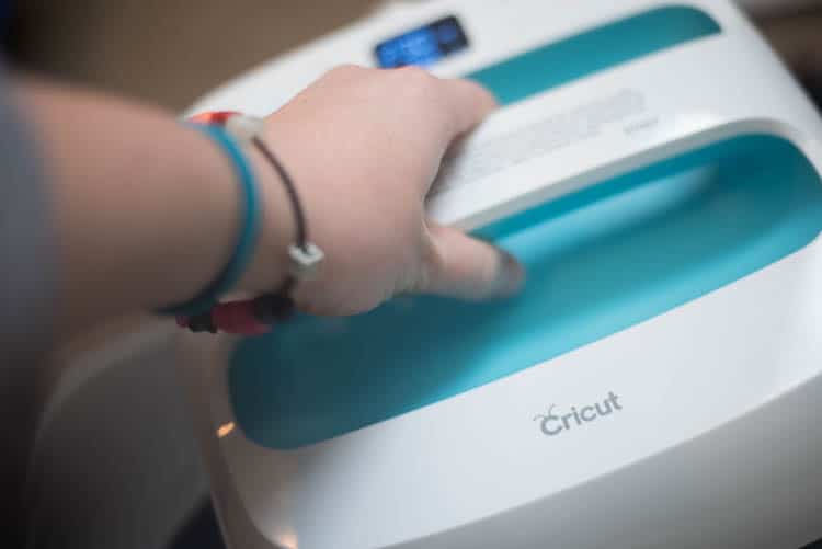 The Cricut EasyPress: Everything You Need to Know