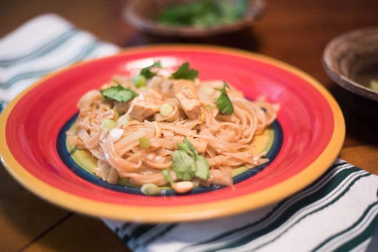 Pad thai recipe / chicken pad thai / one pot pad thai / pad thai sauce #padthai #glutenfree