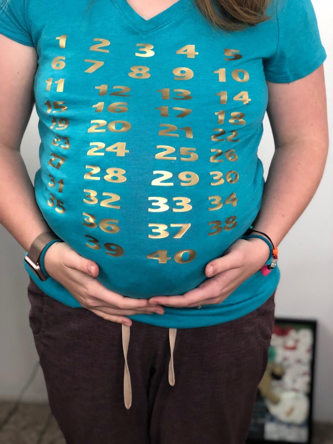 How to Make a Pregnancy Countdown Shirt