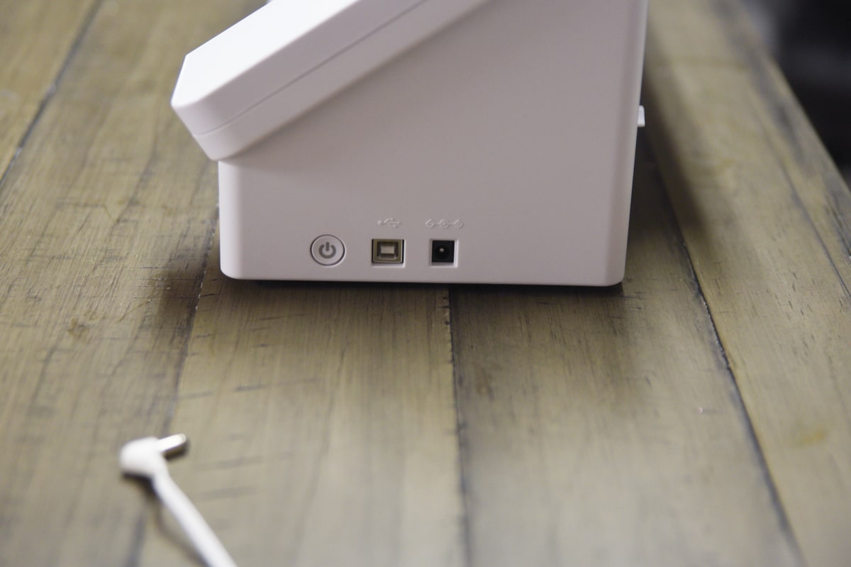 side view of silhouette cameo 4