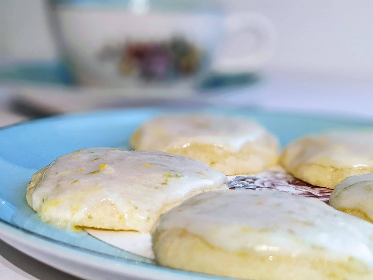 lemon lime cookie on a plate