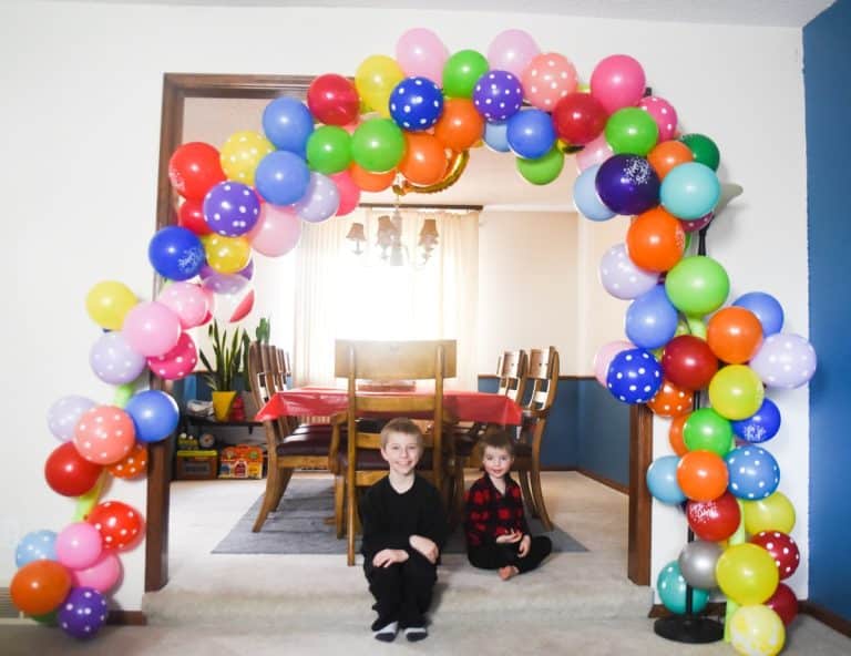 Dollar Tree Balloon Arch DIY Tutorial