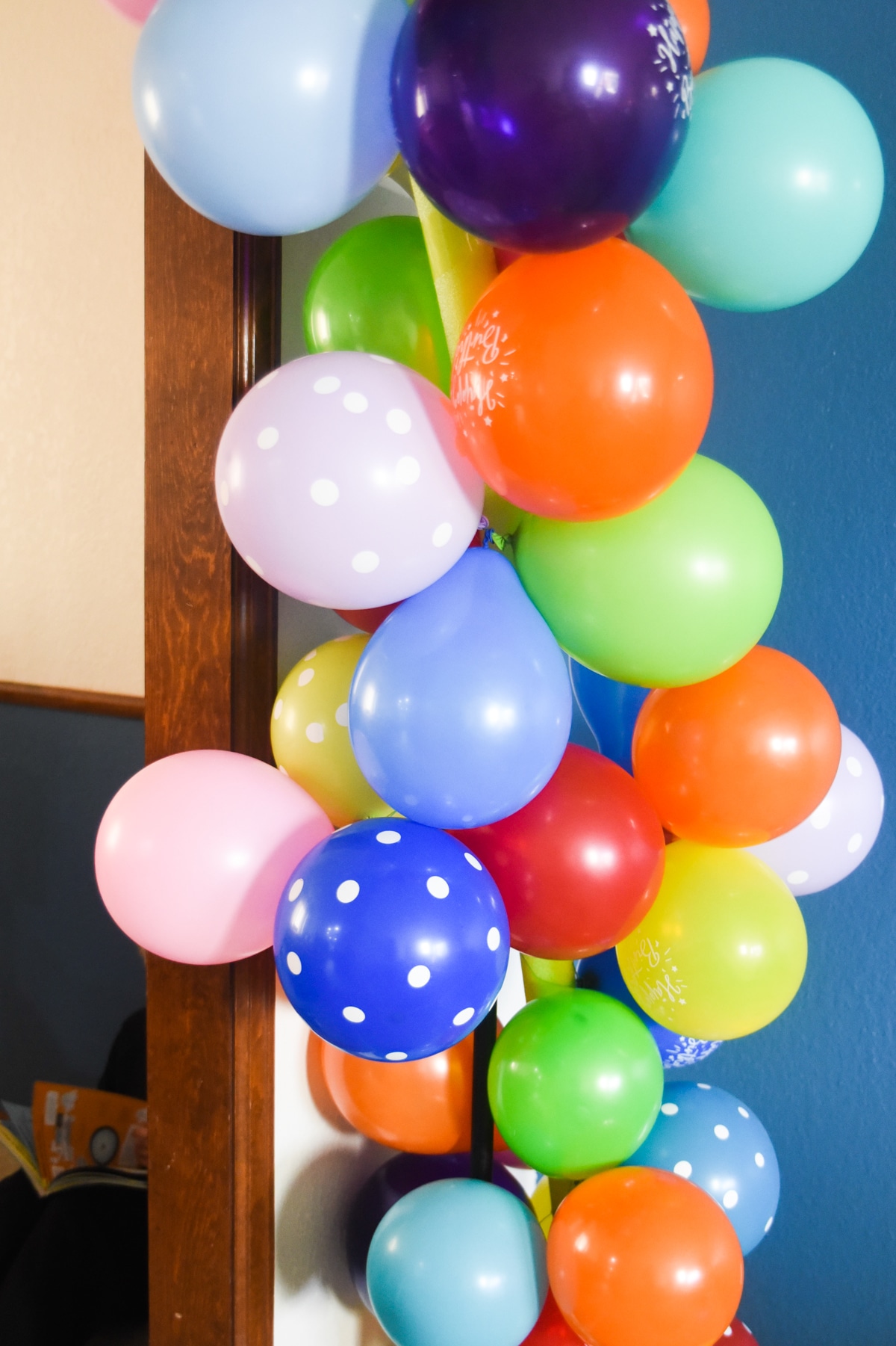 dollar tree balloon arch closeup