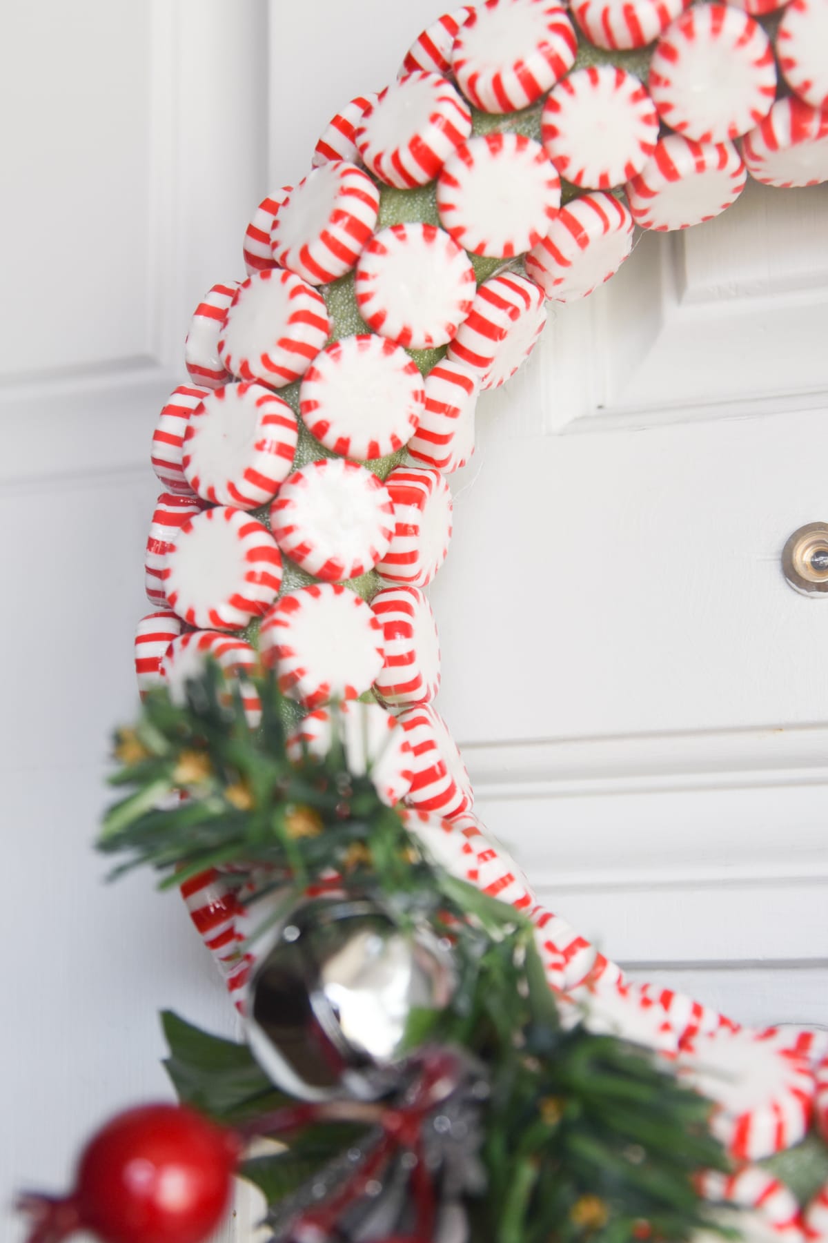 diy peppermint wreath closeup