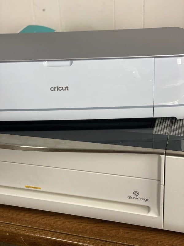 cricut maker vs glowforge