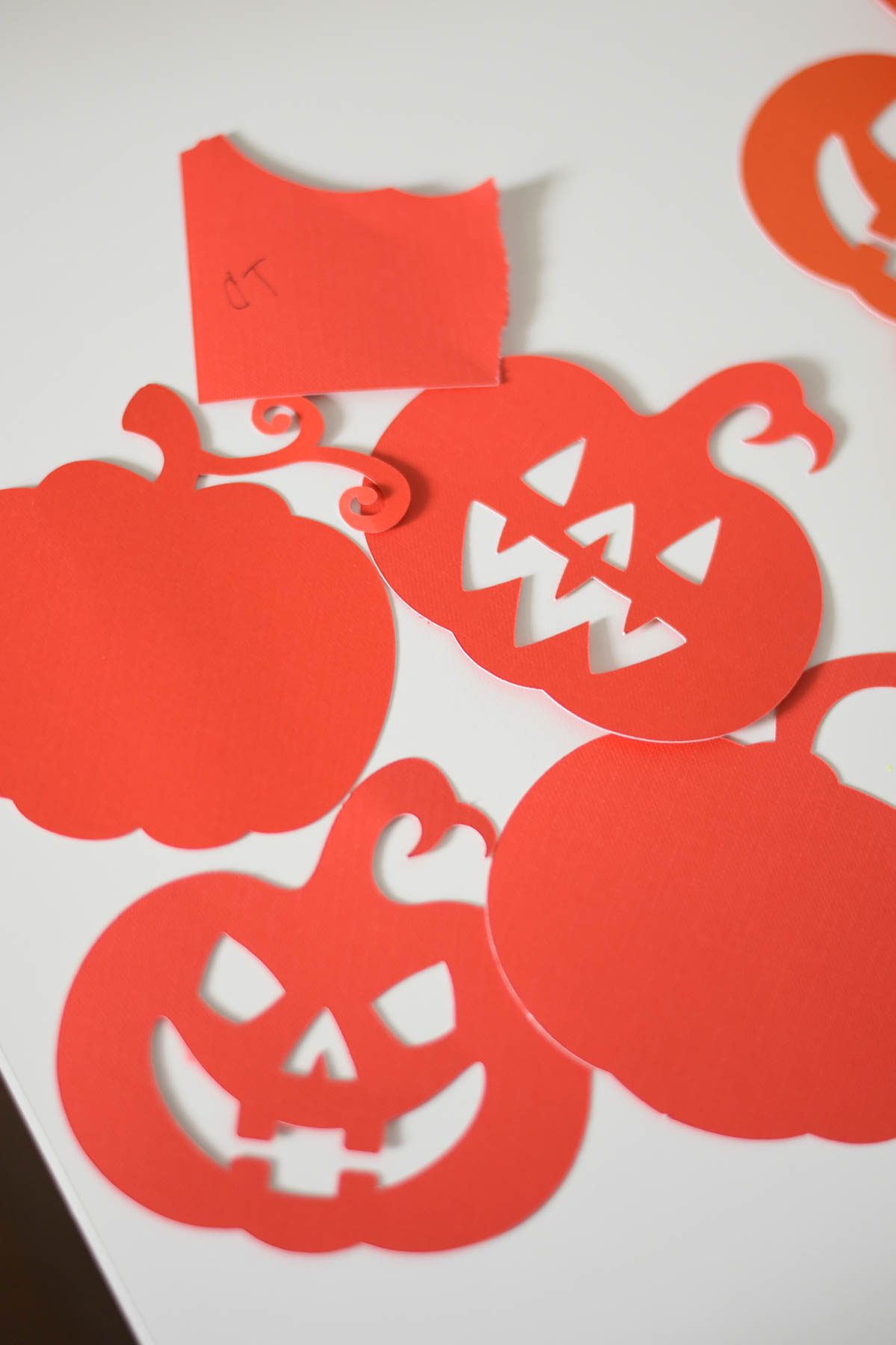 How to Cut Cardstock with Cricut StepbyStep Guide (2024) Clarks