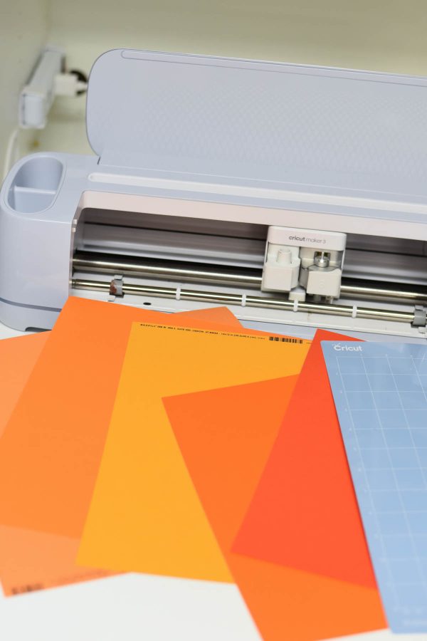 HOW TO CUT CARDSTOCK WITH CRICUT